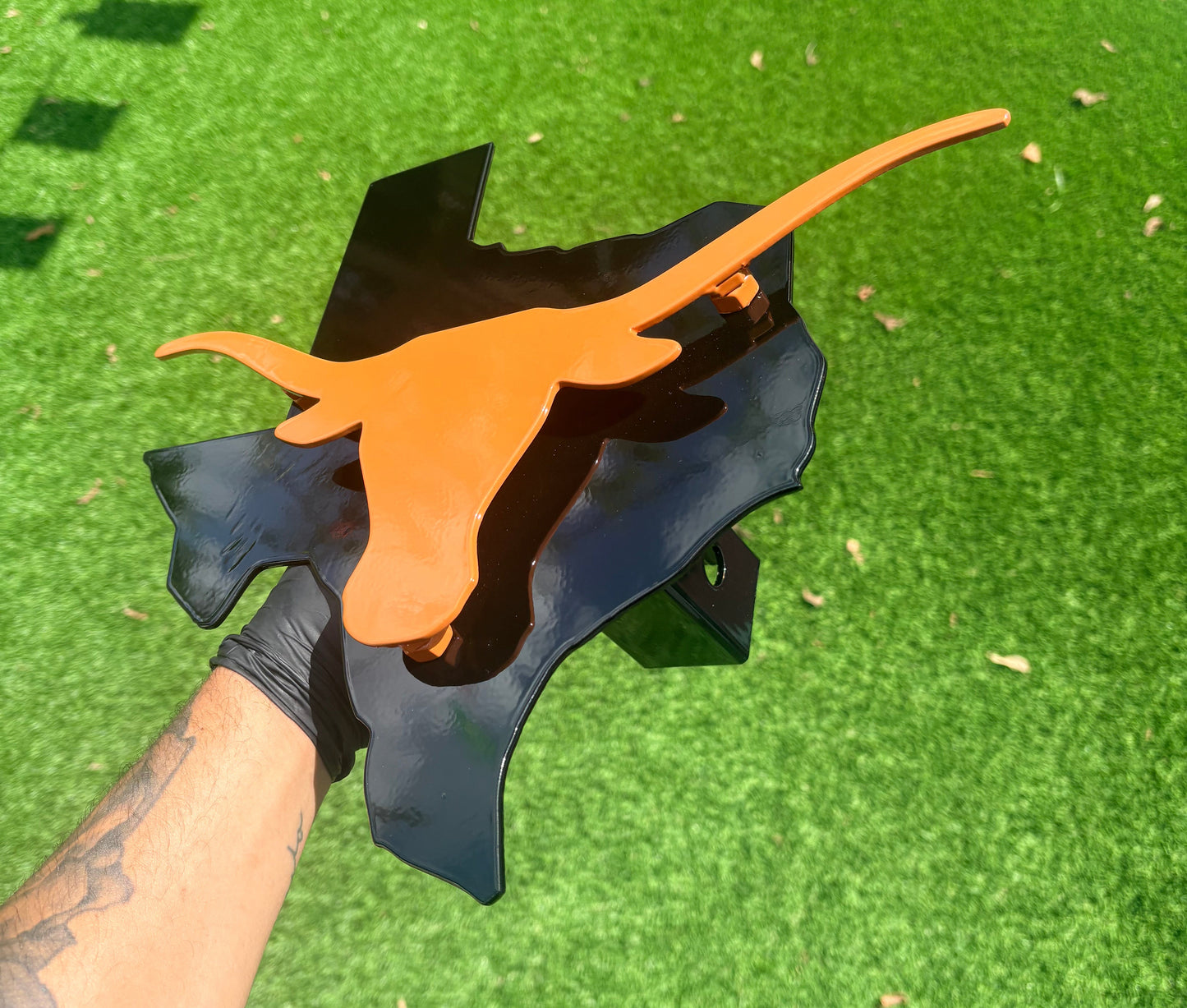 TEXAS LONGHORN HITCH (METAL SCRATCH DEFECT)